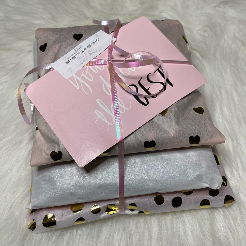 𝙼𝚎𝚎𝚝 𝚖𝚎! ♥︎☀︎︎ like this listing to bookmark my closet! - Picture 6 of 9